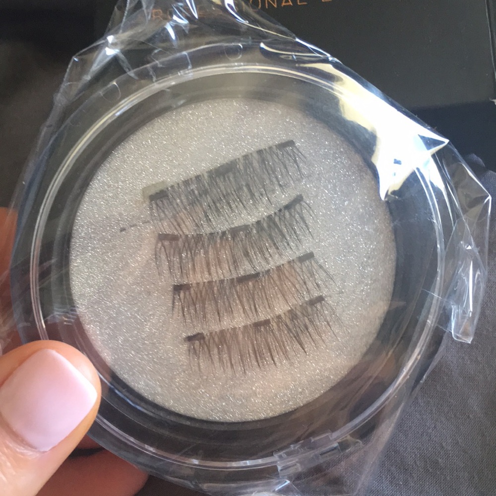 Magnetic Eyelashes BRAND NEW IN BOX